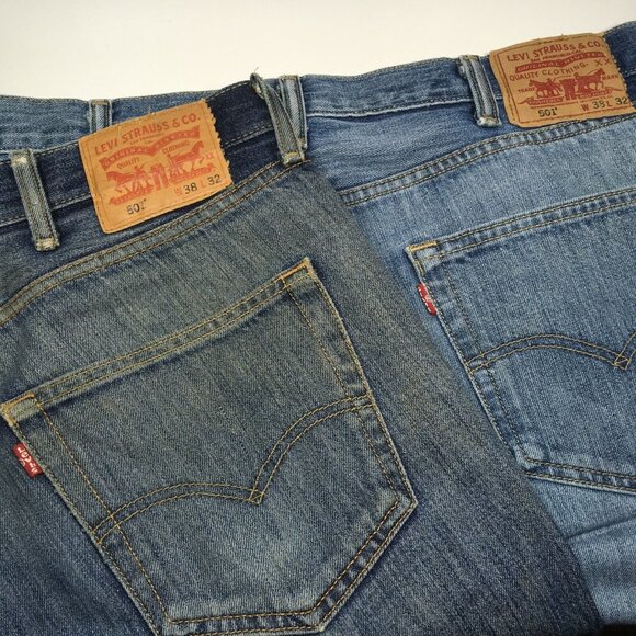 Lot of 2 Levis Mens 501 Jeans Blue size 38x32 Original Fit Denim Wear and Fading - Picture 1 of 12